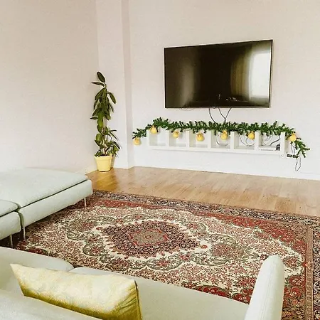 Lovely Apt In